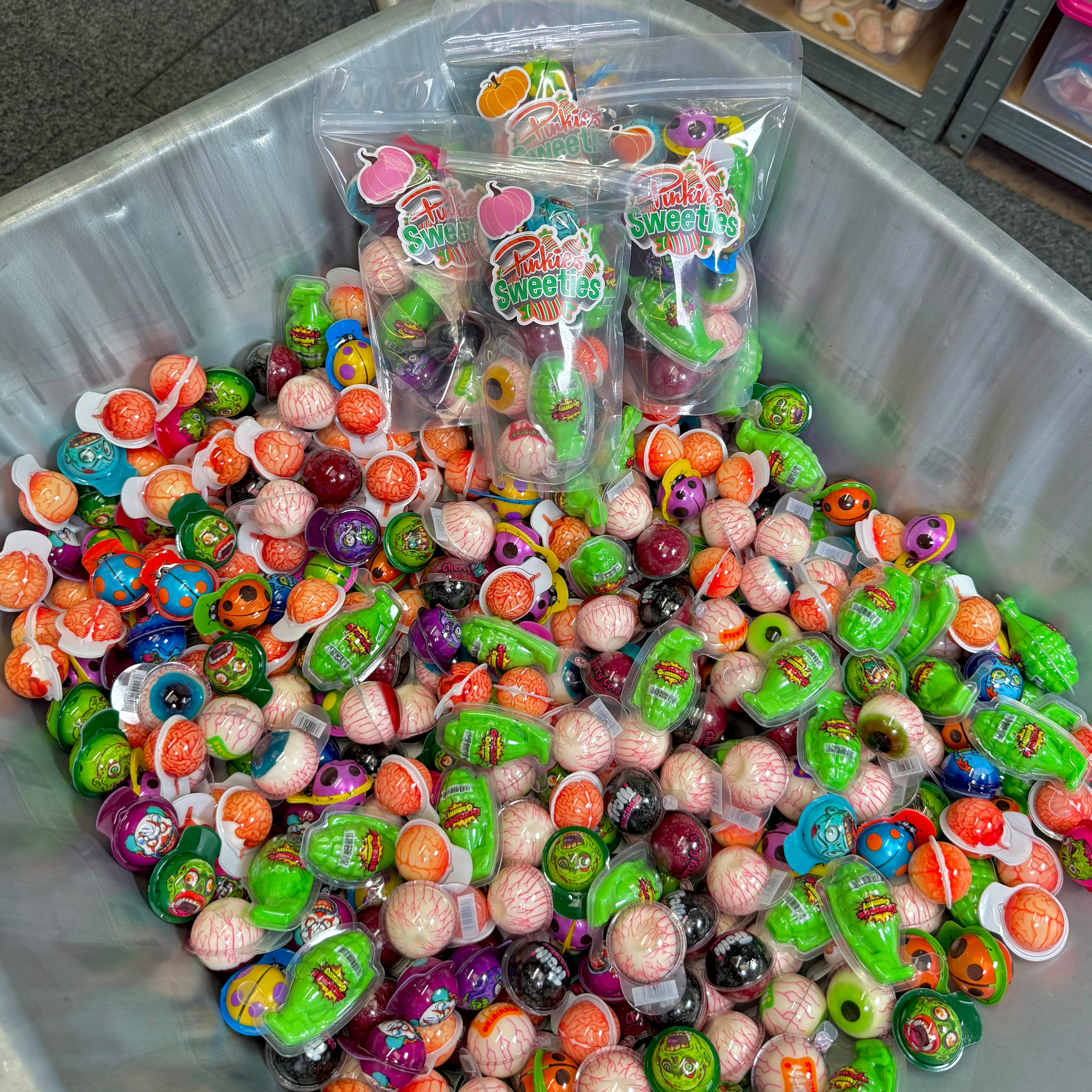 The £5 HALLOWEEN Filled Balls Scoop