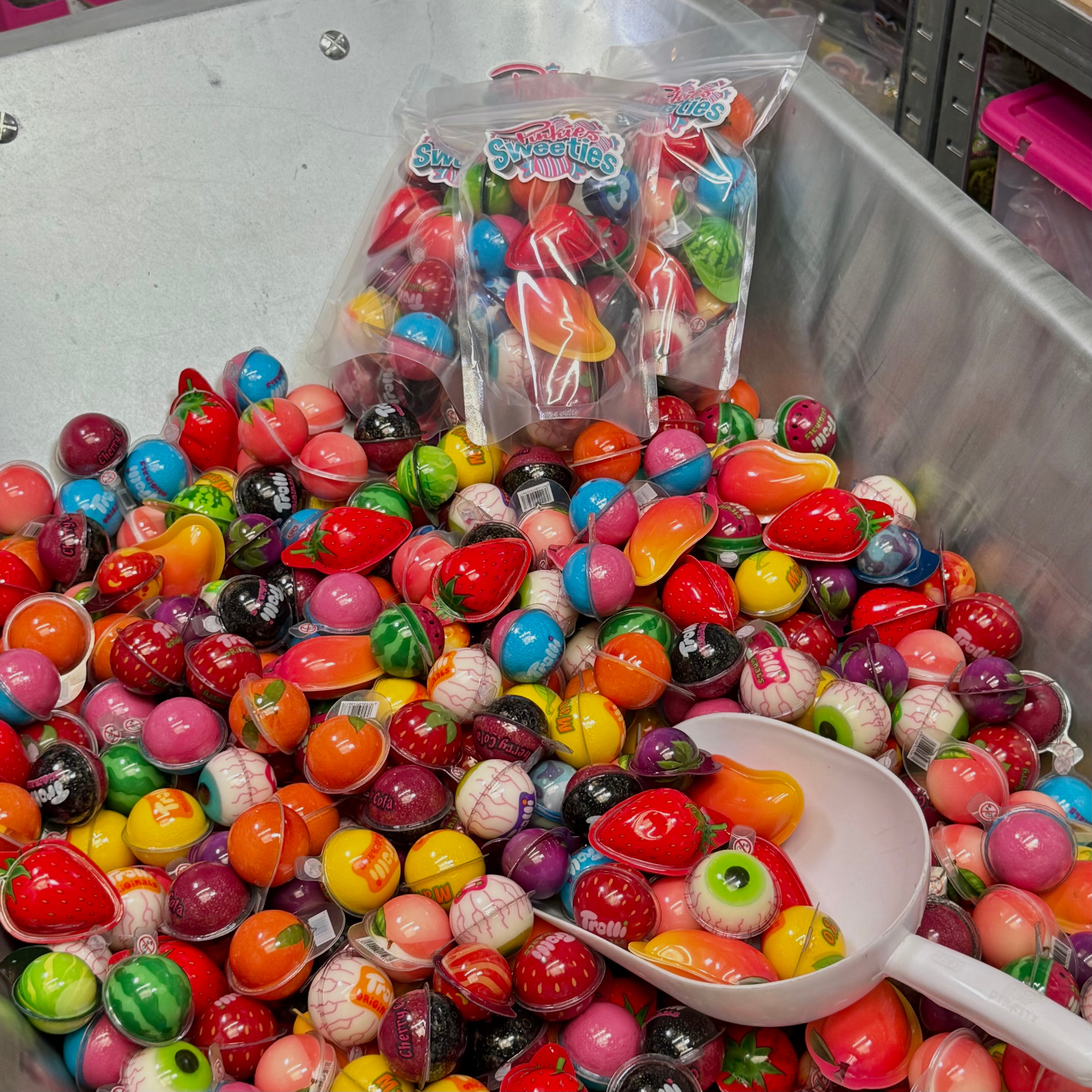 The £5 Filled Balls Scoop